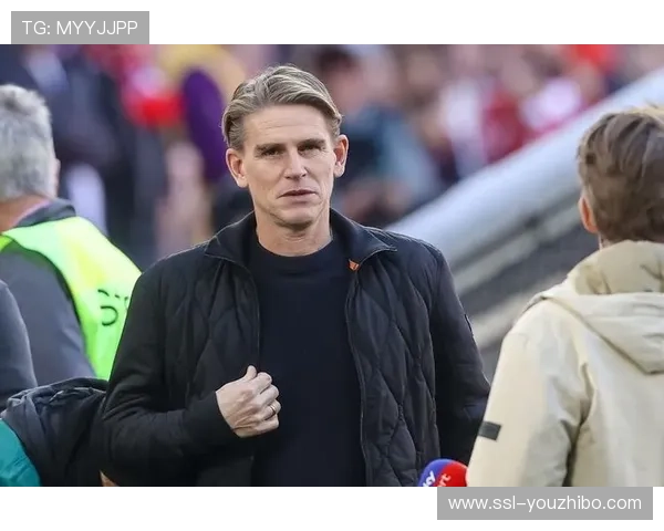 拜仁总监力挺于帕梅卡诺 续约问题仍存疑