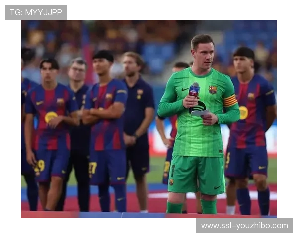 巴萨门将罗巴克合约到期离队，俱乐部着手寻找替代者