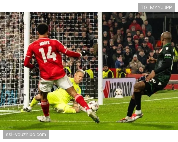 诺丁汉森林公布伤病名单,两名主力中场缺阵影响拦截硬度